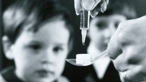 vaccino antipolio con lo zuccherino